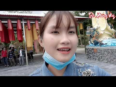 Mùng 1 Tết Thôn Nữ Đi Chùa Bất Ngờ Với Đàn Cá Khủng Biểu