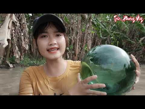 Kỳ Lạ Quả Cầu Ngoài Hành Tinh Ẩn Mình Dưới Dòng Sông Bỗng