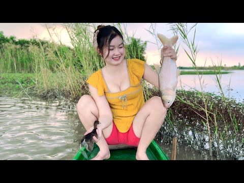 CHIM LẶN Đi Trên Mặt Nước Không Ngờ Săn Dính Con Cá Mè Hoa