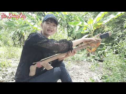 Thôn Nữ Chế Tạo Vũ Khí Tối Cao Súng AK 47 Bằng Gỗ Cực Mạnh