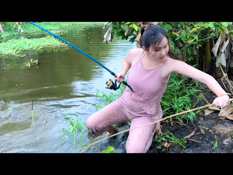 Câu Cá Bằng Mồi ĐỘC Trong Ao Lâu Năm Săn Tìm Cá Lớn Mùa