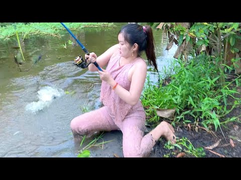 Câu Con Cá Khủng Đã Lôi Gãy Cần Xuống Kênh Nước Sâu Trúc