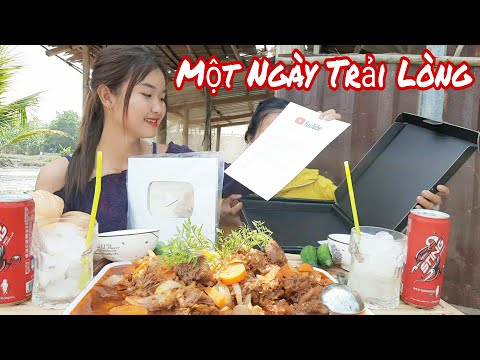 Trúc Phương Ăn Mừng Nút Bạc Tâm Sự Rớt Nước Mắt Về Cuộc Đời