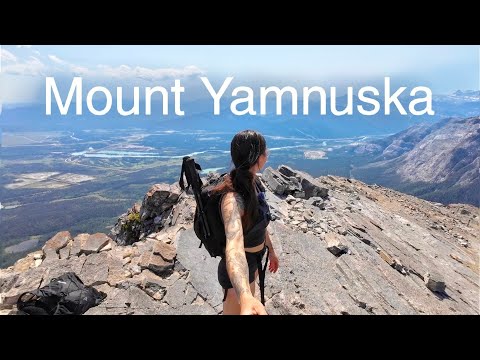 Hiking Yamnuska