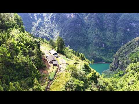 贵州发现几户人家竟独自隐居在乌江悬崖上 四周荒无人烟与世隔绝 真是世外桃源 Visiting three