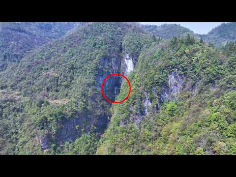 贵州深山峡谷发现神秘建筑 一栋楼房竟隐秘的镶嵌在崖缝之中 这是做什么的 A mysterious building