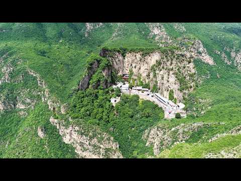 河北一深山绝壁深处 竟发现一座垂直 90 度的悬崖道观 这是如何建成的 A cliffside Taoist