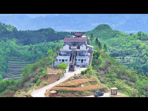贵州大山顶上发现一奇特房屋 傲然地屹立在山顶之巅 仿佛一座遗世独立的仙宫 Guizhou version of the