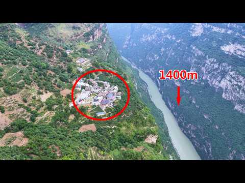 探秘四川大山悬崖上的古路村 竟坐落在海拔1400多米的高山之巅 太震撼了 The village on the