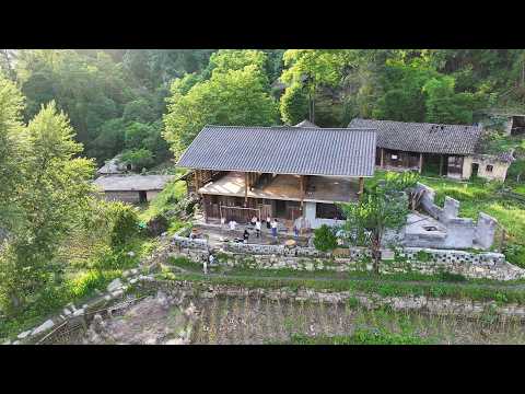 贵州90后夫妻竟花30多万 改造农村没人住的烂房子 如今终于过上世外桃源般的生活 Guizhou couple