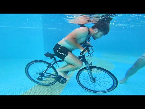 HAVUZUN ALTINDA BİSİKLET SÜRME YARIŞMASI