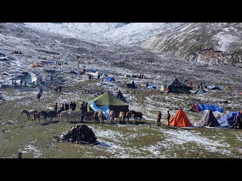 Best Life in A Himalayan Village During the Snowfall Most