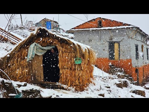 Best Life in the Nepali Mountain Village During the Winter
