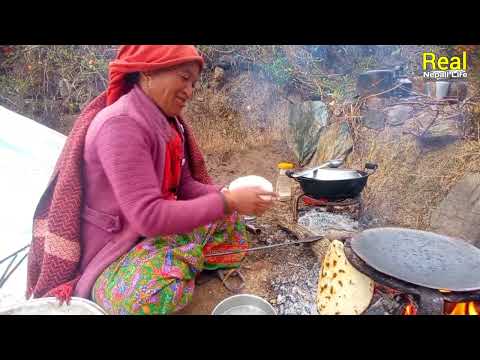 Most Relaxing Mountain Village Life in to the Snow Nepal