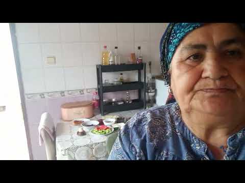 Tost yaptım zeytin peynir kaymak kaşar domates salatalık