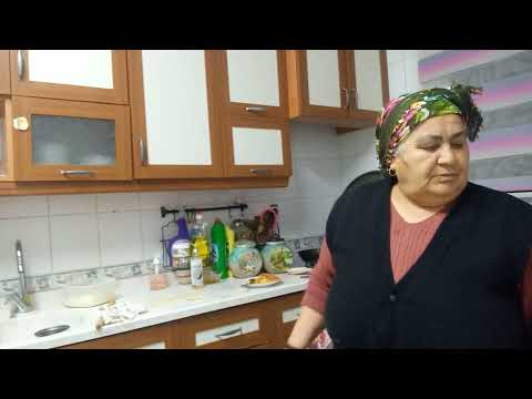 Katmer yaptım sucuklu yumurta peynir zeytin çay süper oldu