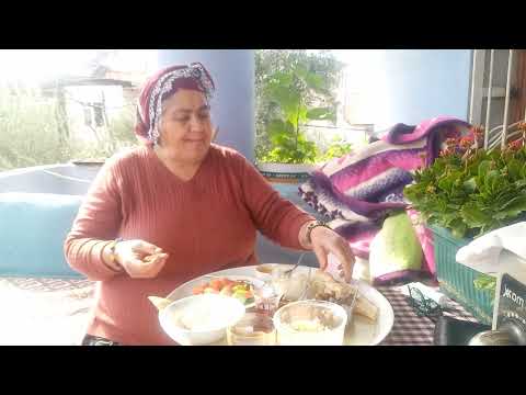 Kahvaltı yapiyorum balkon temizliği fasulye