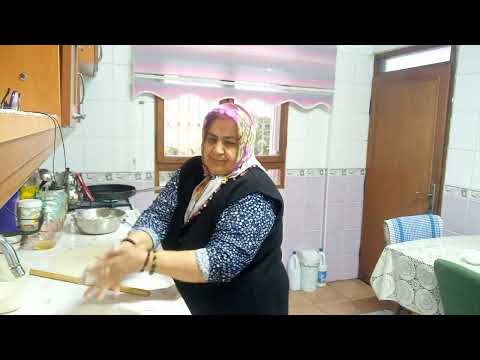 Börek yaptım peynirli güzel oldu çayla beni begenirseniz