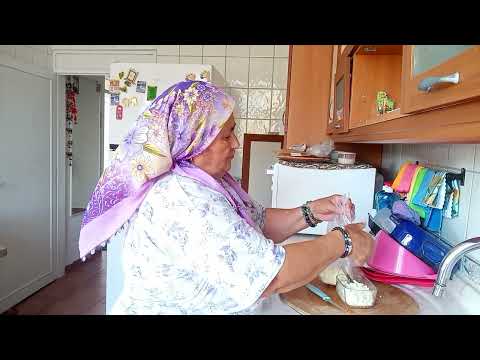 Patates kızartması zeytin peynir yumurta pekmez tahin