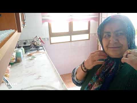 Katmer yaptım çay peynir zeytin yedim leri besledim tavuk