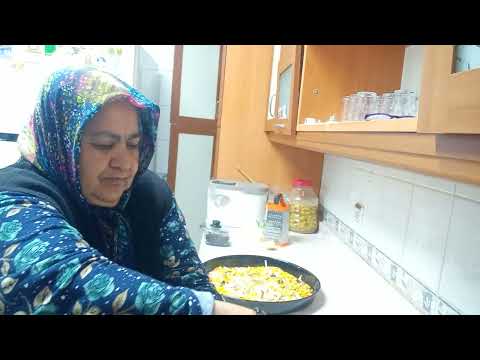 Pizza yaptım güzel oldu çay peynir zeytin tahin Allah ım ne
