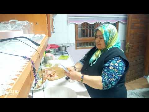 Tavuklu yahni yaptım beğenirseniz mutlu olurum abone olun