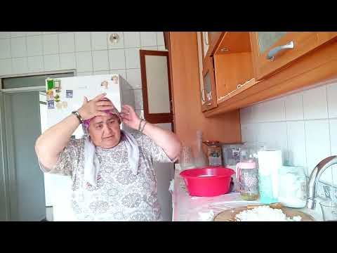 Kıymalı börek yaptım salatalık domates ayran harika kesfet