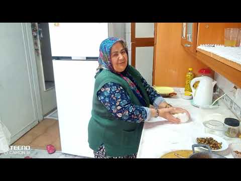 yaptım pizza yaptım beğenirseniz mutlu olurum abone