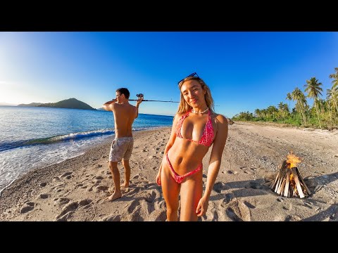 Living at Sea in North Australia Catch Cook on a Tropical
