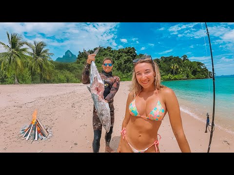 Tropical Island Camping Unreal Find on the Outer Reef SHARK