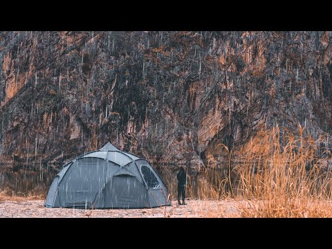 4K camping in the rain the red cliff where the beautiful