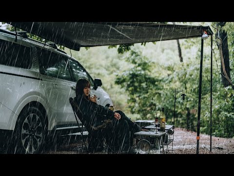 4K Solo camping in the Heavy rain relax Sleep in the forest