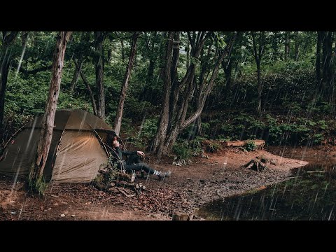 Solo Camping in the rain good rest Listening to the sound