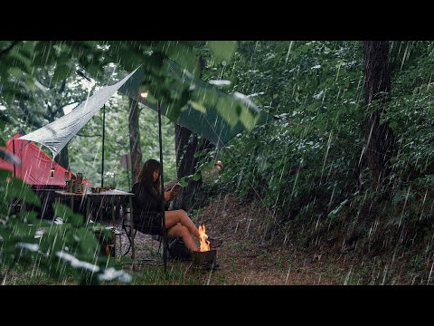 Relaxing SOLO Camping in a Rainy Deep Forest Perfect