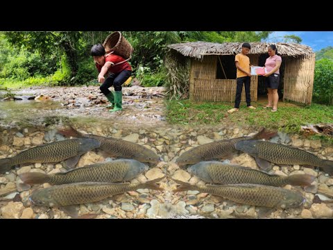 The boy Lam caught many big fish in the stream And was