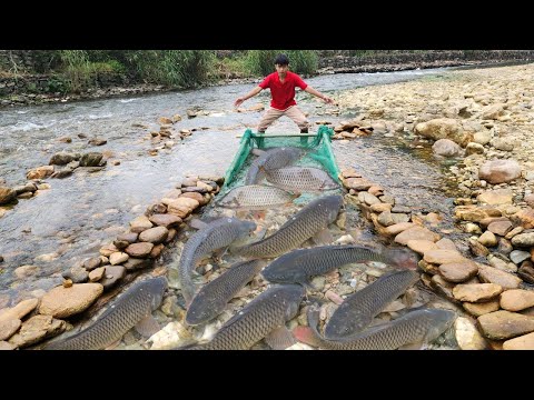 The 15 year old boy used blue netting and bamboo to make
