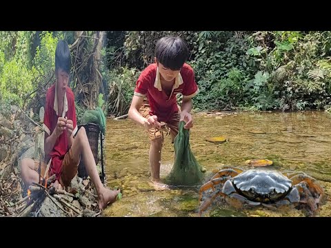 The young man wandered into the forest to catch crabs to