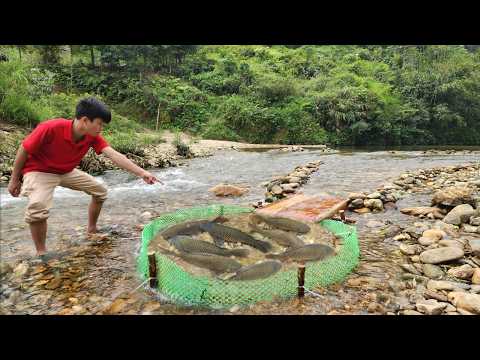 Traditional fishing methods The boy Lam caught a lot of