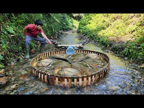 Lam used bamboo to make fish traps and many fish got caught