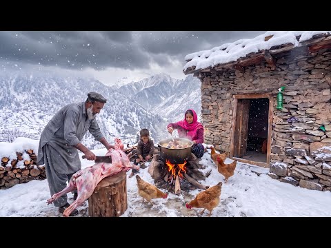 Surviving a Brutal Snowstorm in the Mountains A Family s
