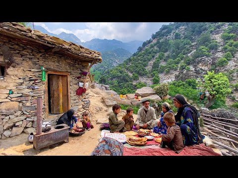 How People live in Afghan Mountain Villages far from