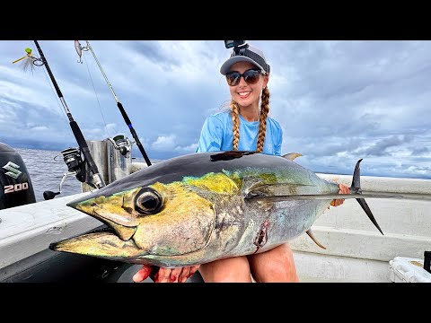 Catching Tuna EVERY CAST Tuna Fishing Frenzy Darien Lodge