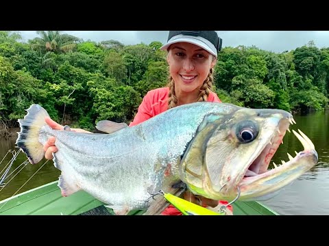 Catching HUGE Payara in the Guaviare River Vampire Fish