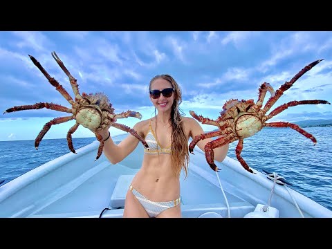 Snorkeling for KING Crab Catching by HAND in Jamaica Dinner