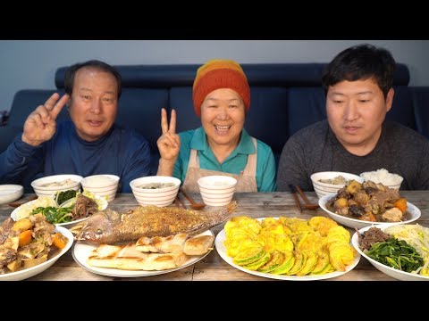 새해 복 많이 받으세요 설맞이 설 음식 한가득 Lunar New Year s Day 요리 먹방