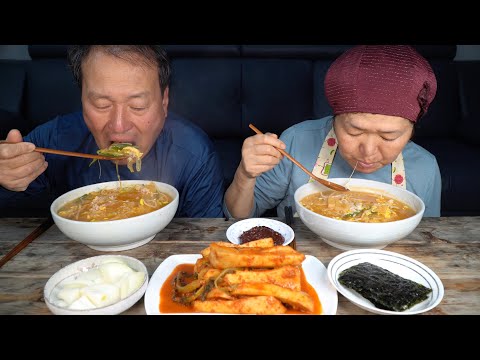 부모님께서 어릴 적 드시던 추억의 김치국밥 Kimchi rice soup 요리 먹방 Mukbang