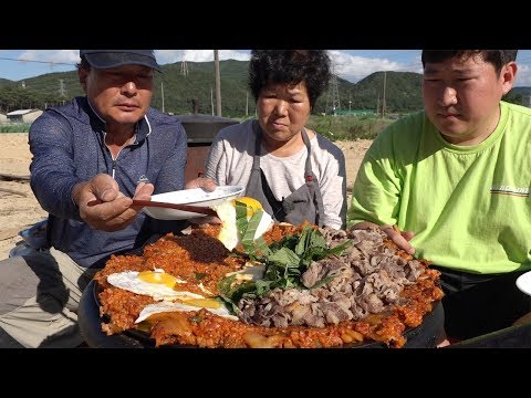 흥삼이가 만든 우삼겹김치볶음밥 Kimchi fried rice with Beef loin 요리 먹방