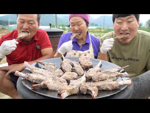 솥뚜껑에 맛있게 구운 양갈비와 캔맥 한잔 Grilled Lamb Chop Beer 요리 먹방 Mukbang