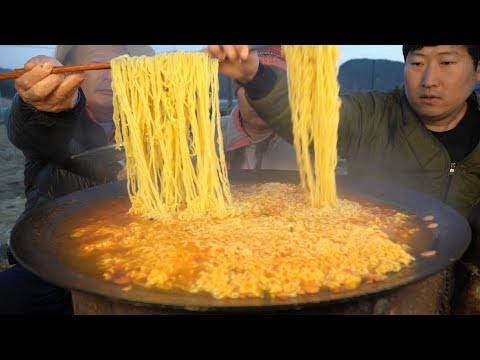 맛있는 솥뚜껑 라면 이번에는 삼양라면 매운맛 Samyang Hot instant noodles 요리 먹방