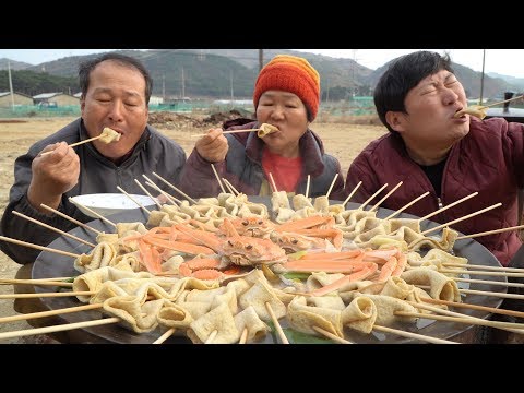 대게 넣고 어묵 한 가 득 넣어 뜨 끈한 어묵탕 Fish cake soup 요리 먹방 Mukbang